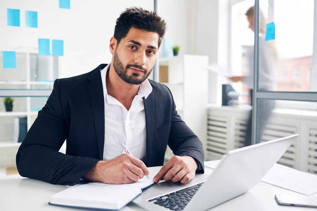 Logistics & Supply Chain Manager